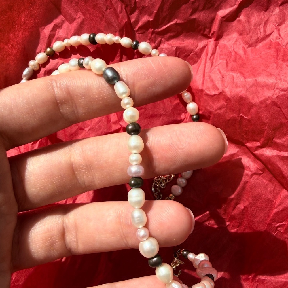 Elegant Pearl Necklace